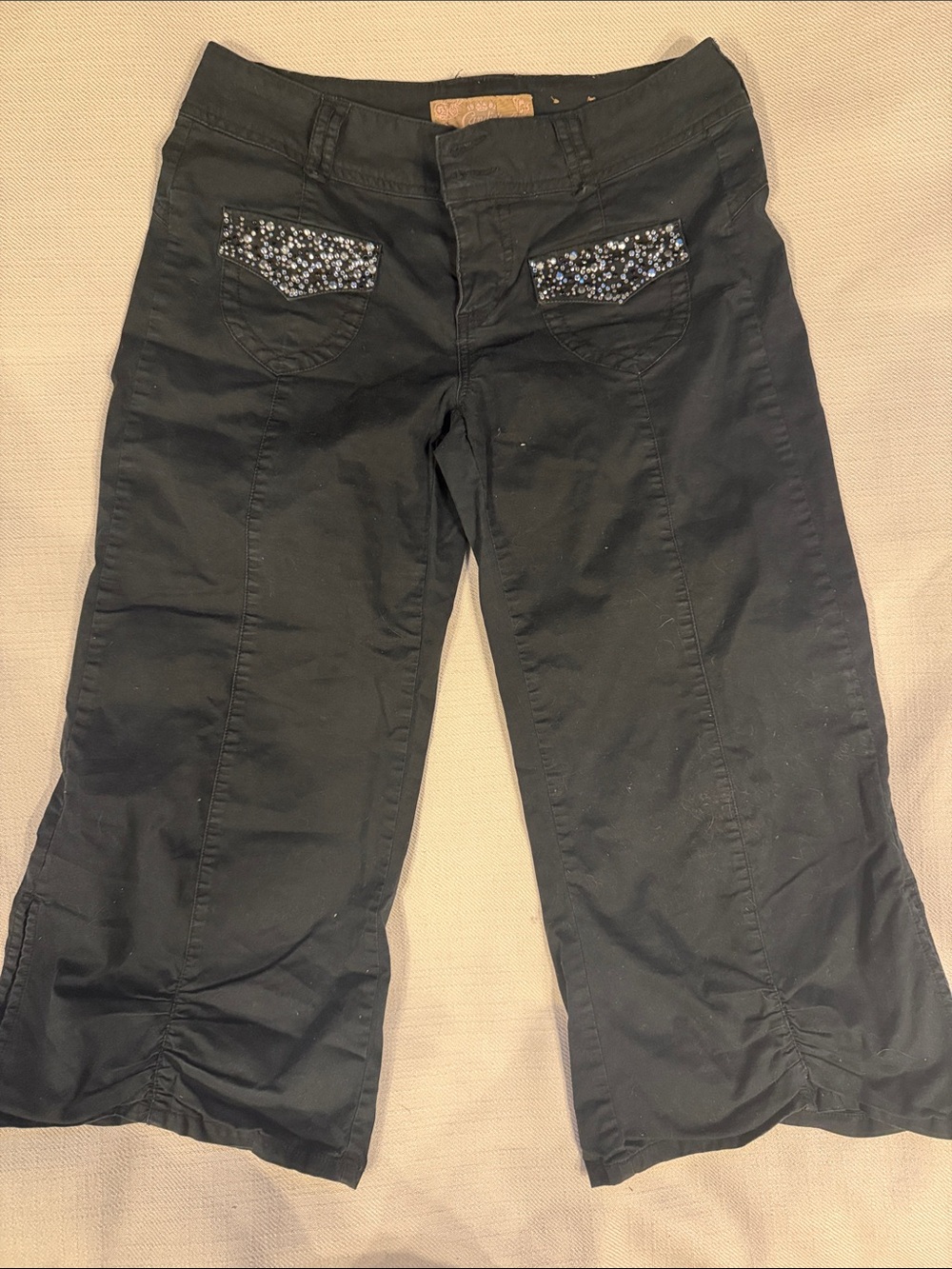 Candie's Black Wide-Leg Crop Capris with Sequin Pocket Detail